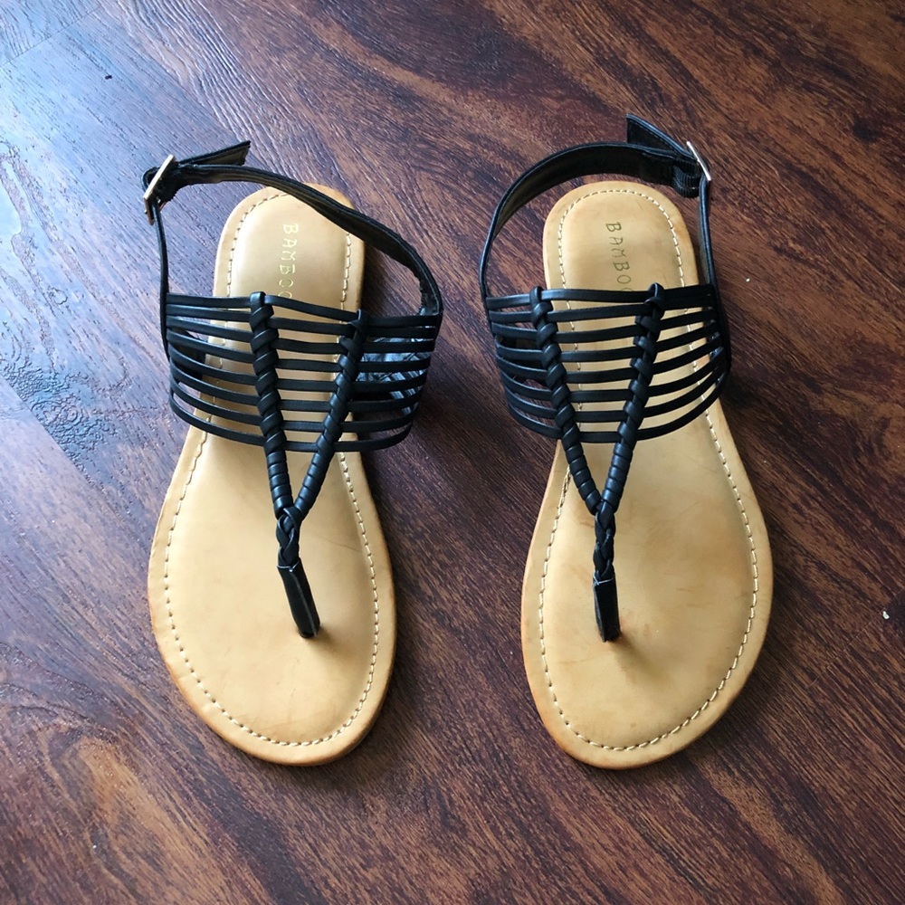 ⚡️FLASH SALE⚡️ 🆕 Black Strappy Thong Sandals